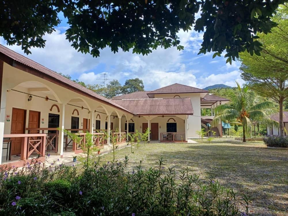 Lemuni Retreat & Training Centre - Kerling, Selangor Ξενοδοχείο Εξωτερικό φωτογραφία