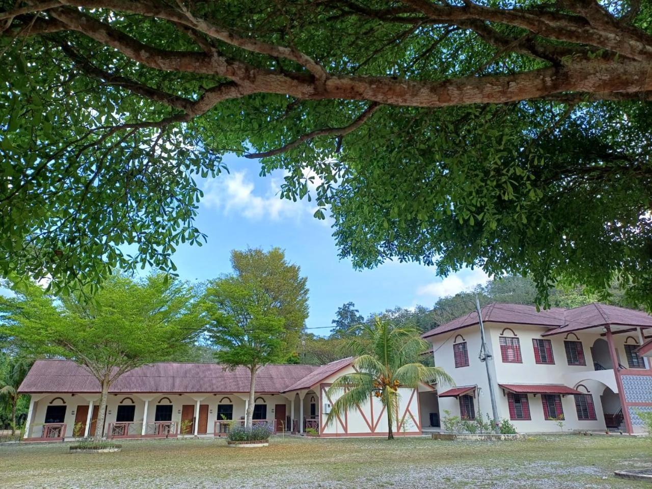 Lemuni Retreat & Training Centre - Kerling, Selangor Ξενοδοχείο Εξωτερικό φωτογραφία