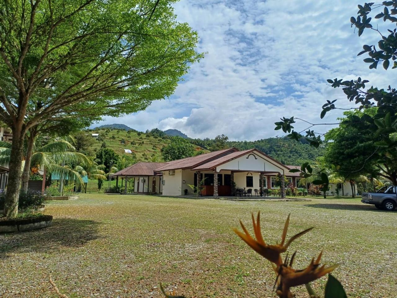 Lemuni Retreat & Training Centre - Kerling, Selangor Ξενοδοχείο Εξωτερικό φωτογραφία